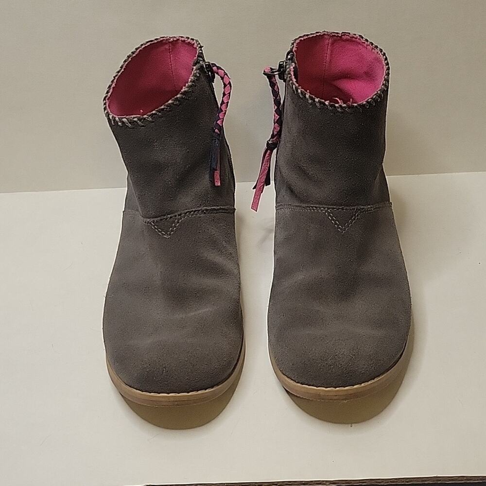 TOMS Side Zip Ankle Boot Bootie Grey Suede Pink Lining Women Size 6